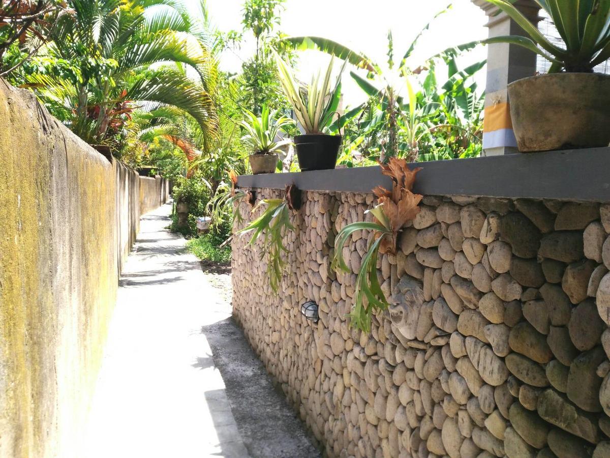 Qiul Guest House Ubud  Bagian luar foto